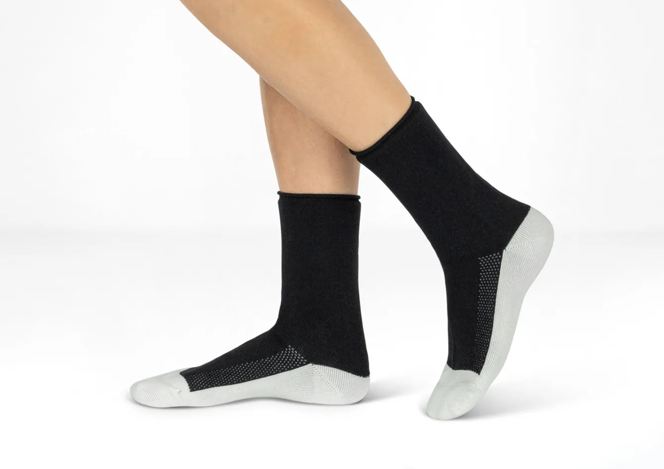 OrthoFeet Diabetic Socks<Extra Roomy Diabetic Socks (Thick) - Black