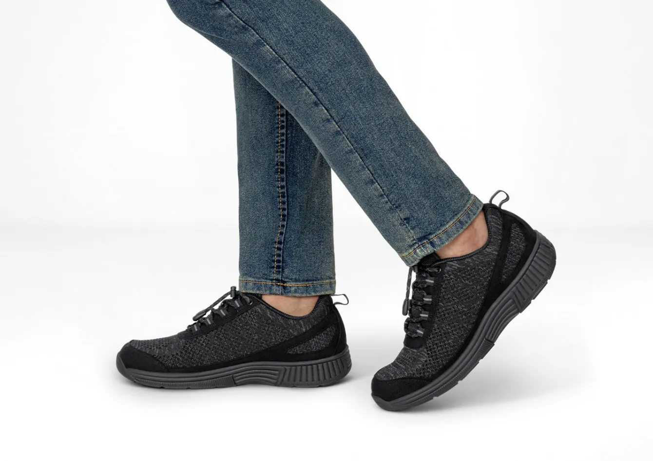 OrthoFeet Sneakers<Lava No-Tie - Black