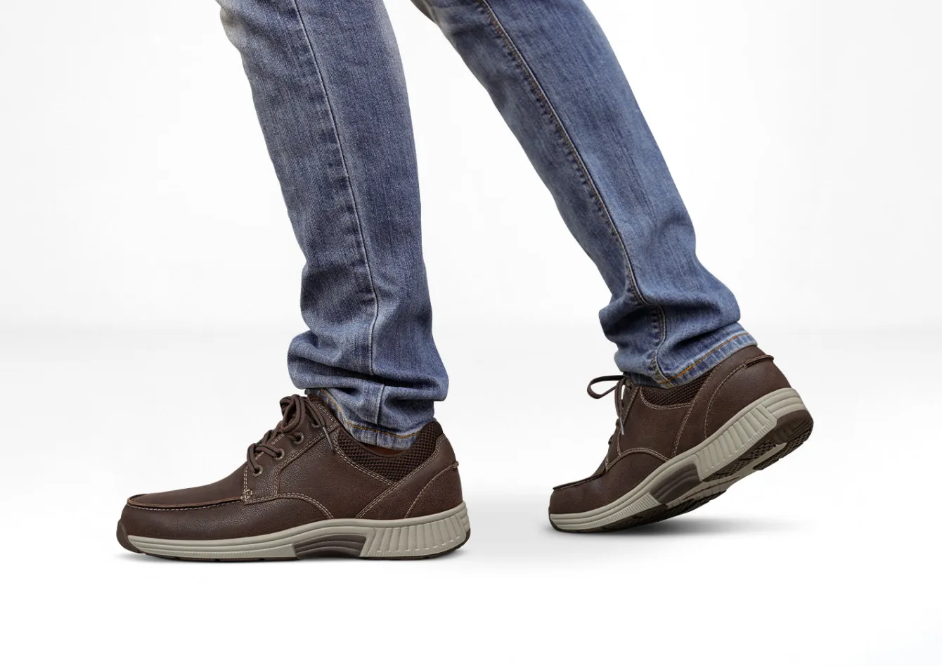OrthoFeet Casual Shoes<Leo - Brown