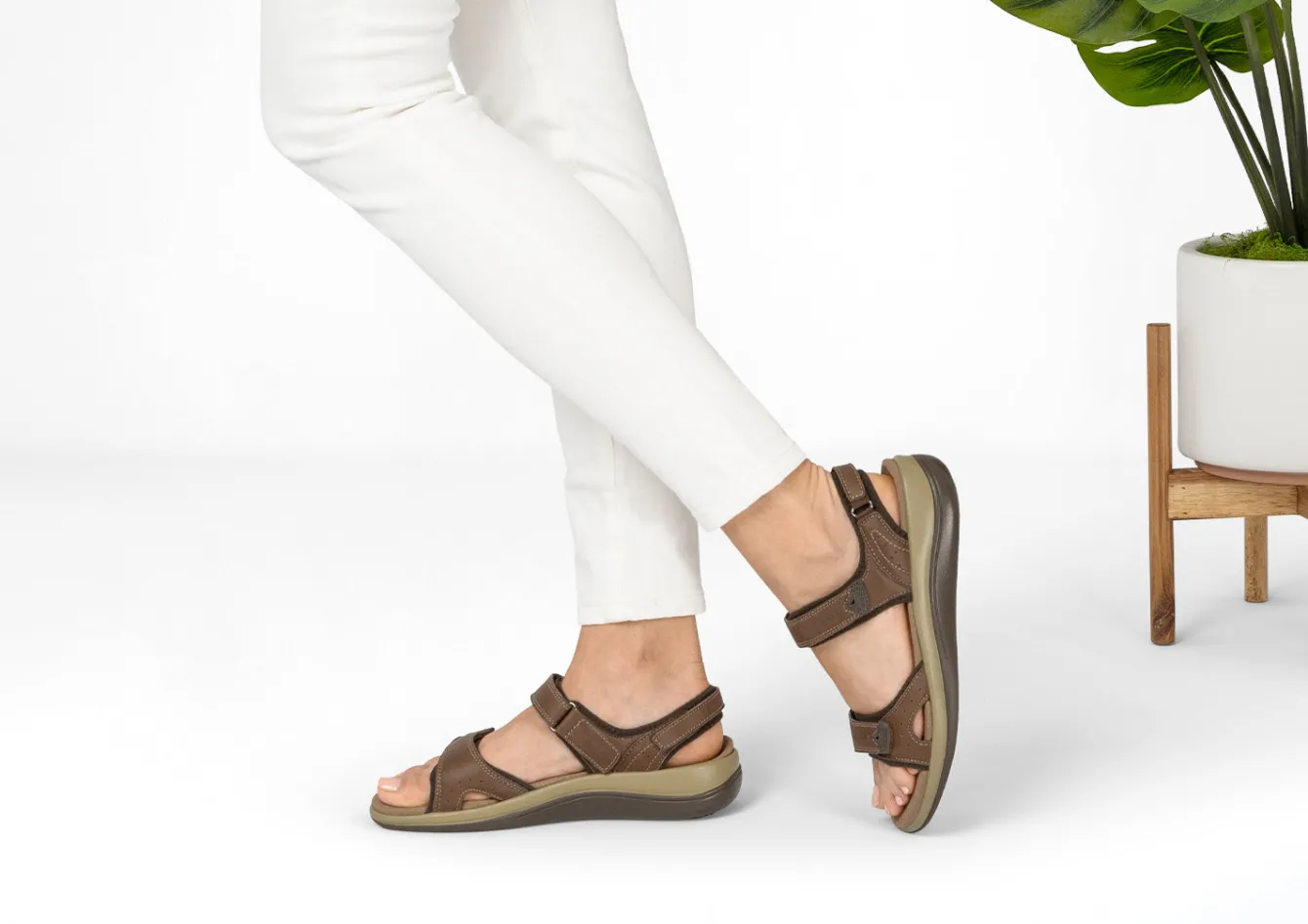 OrthoFeet Sandals<Malibu - Brown