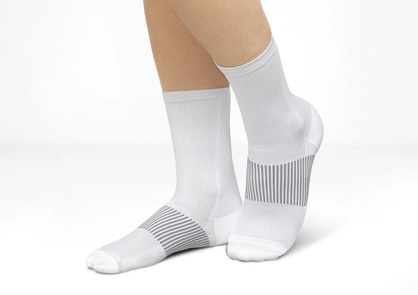 OrthoFeet Compression Socks<Mid-Calf Compression Socks - 18-25 mmHg - White